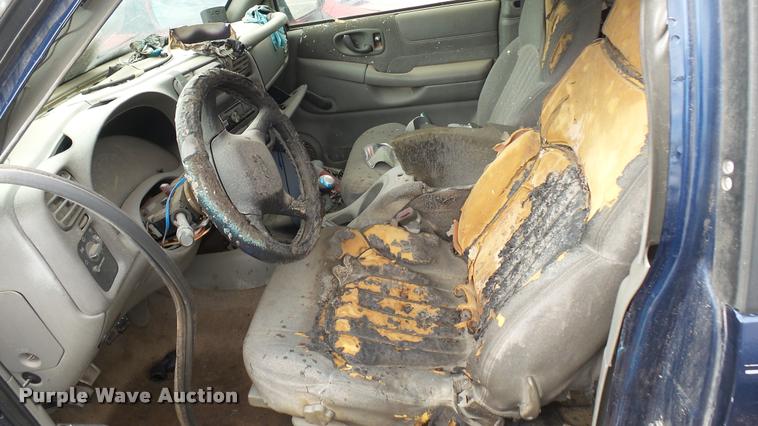 image for item DA0399 2000 Chevrolet Blazer SUV