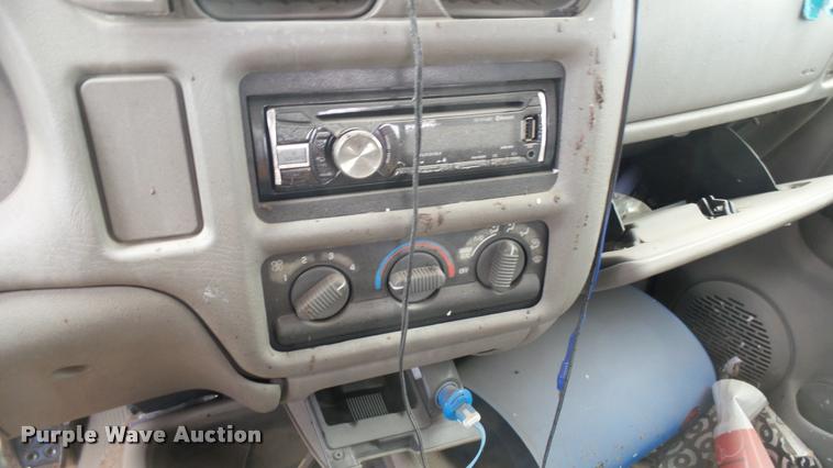 image for item DA0399 2000 Chevrolet Blazer SUV