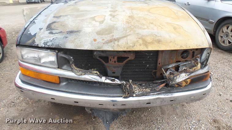 image for item DA0399 2000 Chevrolet Blazer SUV