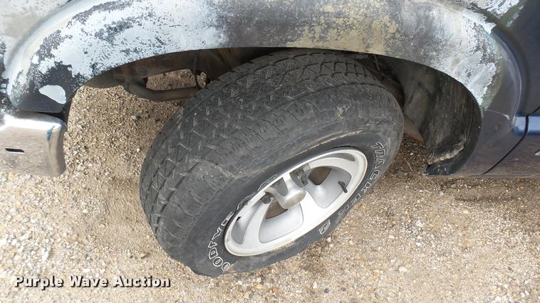 image for item DA0399 2000 Chevrolet Blazer SUV