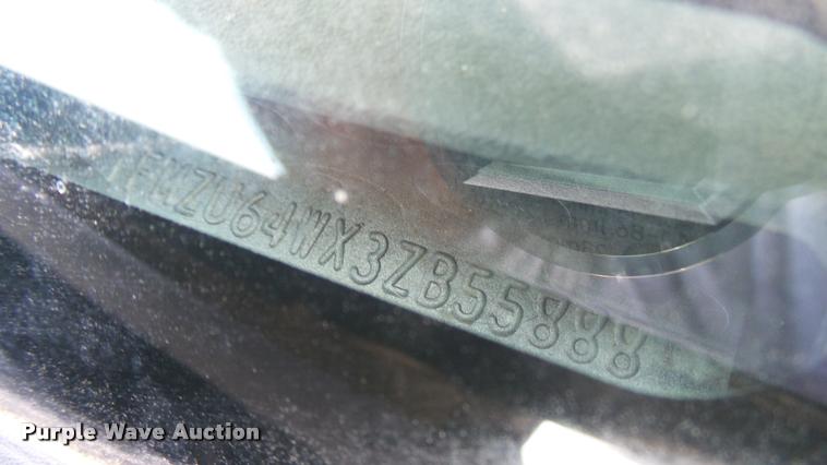 image for item DA0430 2003 Ford Explorer SUV