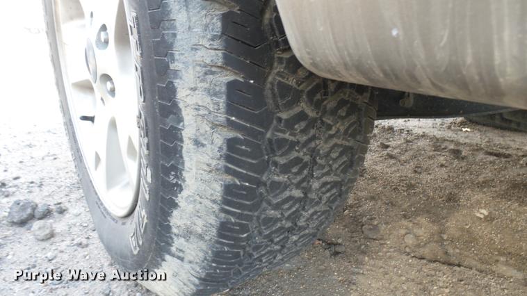 image for item DA0430 2003 Ford Explorer SUV