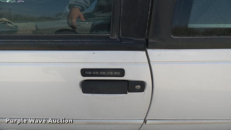 image for item DA0431 1994 Ford Thunderbird