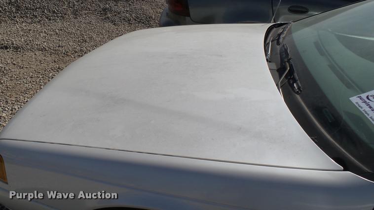 image for item DA0431 1994 Ford Thunderbird