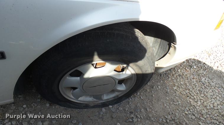 image for item DA0431 1994 Ford Thunderbird