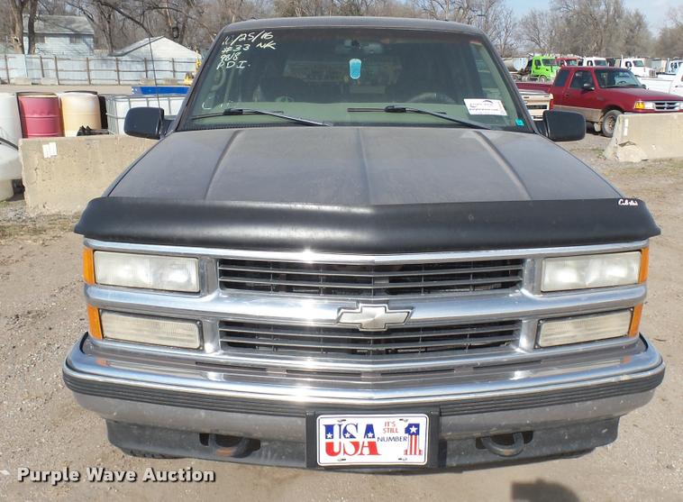 image for item DA0436 1997 Chevrolet Suburban K1500 SUV