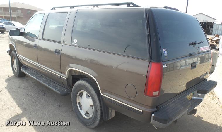 image for item DA0436 1997 Chevrolet Suburban K1500 SUV