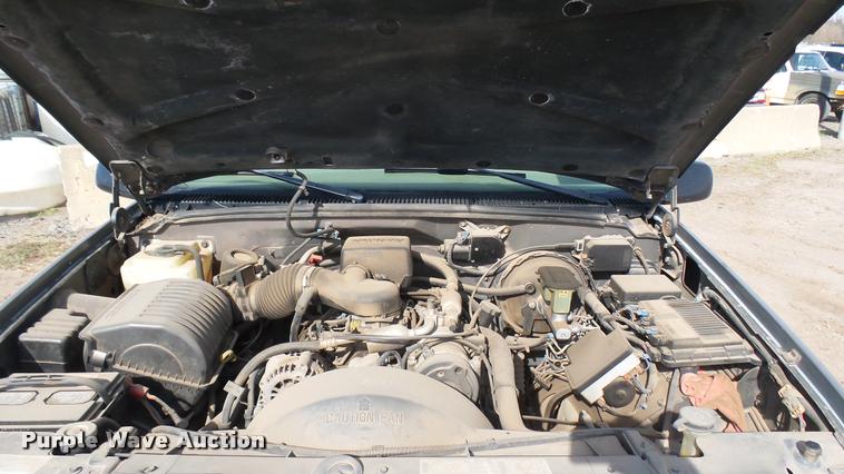 image for item DA0436 1997 Chevrolet Suburban K1500 SUV