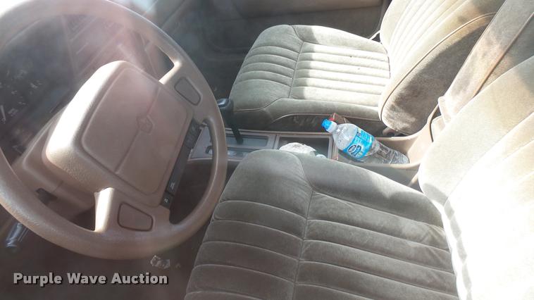 image for item DQ9963 1990 Plymouth Acclaim