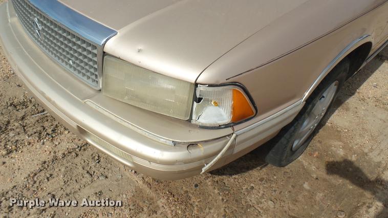 image for item DQ9963 1990 Plymouth Acclaim