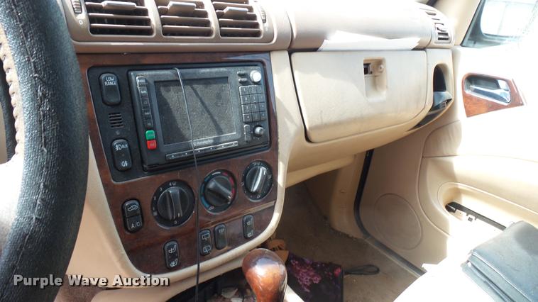 image for item DQ9964 2000 Mercedes Benz ML320 SUV