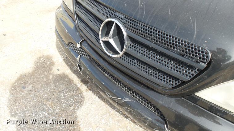 image for item DQ9964 2000 Mercedes Benz ML320 SUV