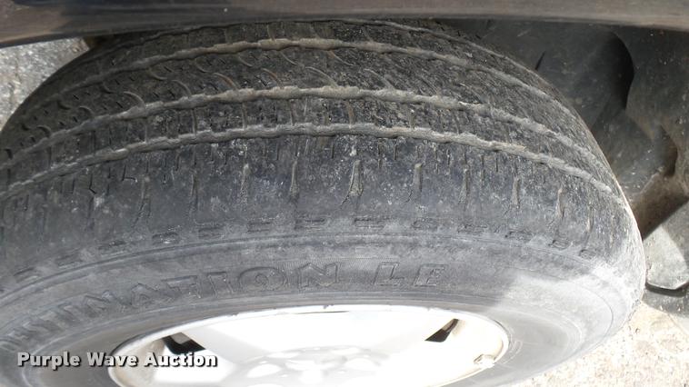 image for item DQ9964 2000 Mercedes Benz ML320 SUV