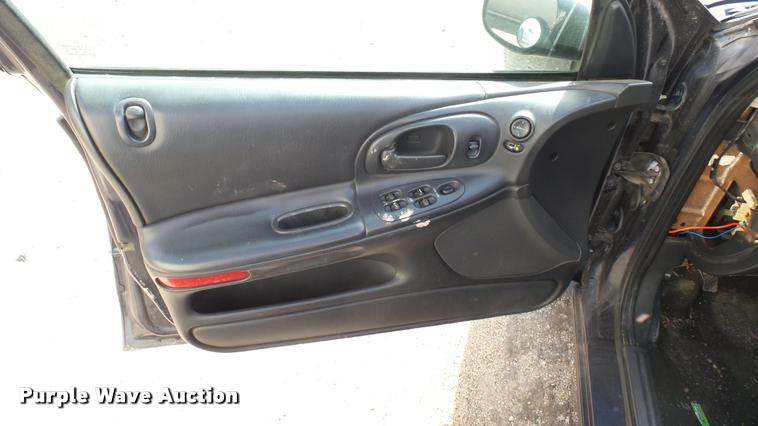 image for item DQ9968 2002 Dodge Intrepid