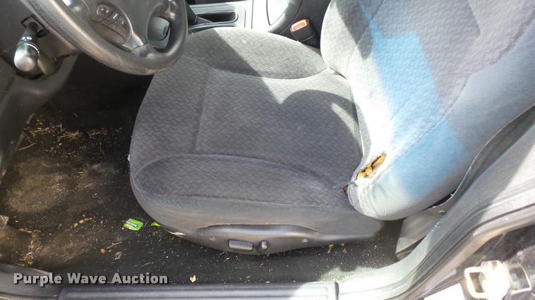 image for item DQ9968 2002 Dodge Intrepid