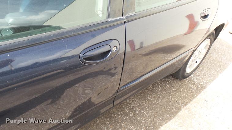 image for item DQ9968 2002 Dodge Intrepid