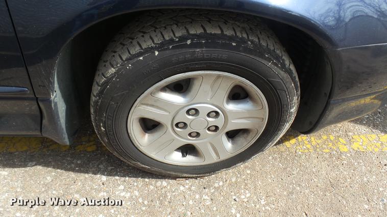 image for item DQ9968 2002 Dodge Intrepid