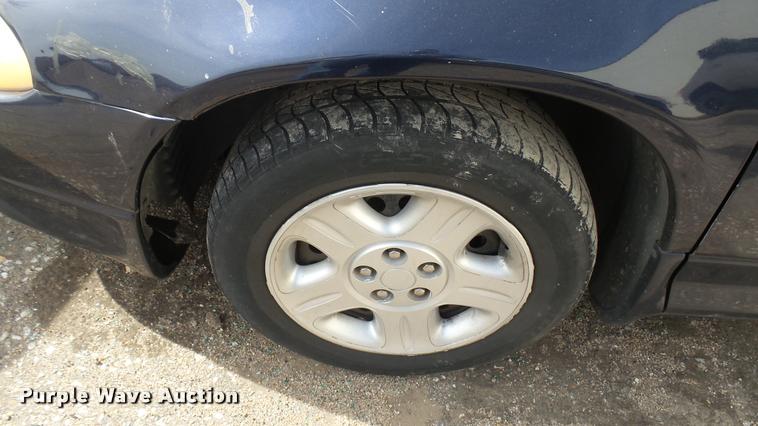 image for item DQ9968 2002 Dodge Intrepid