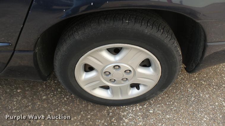 image for item DQ9968 2002 Dodge Intrepid