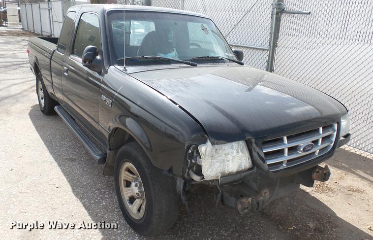 image for item DQ9969 2002 Ford Ranger SuperCab pickup truck