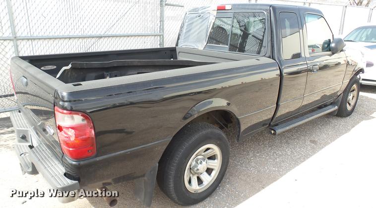 image for item DQ9969 2002 Ford Ranger SuperCab pickup truck