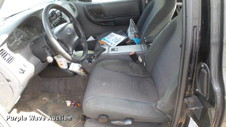 image for item DQ9969 2002 Ford Ranger SuperCab pickup truck