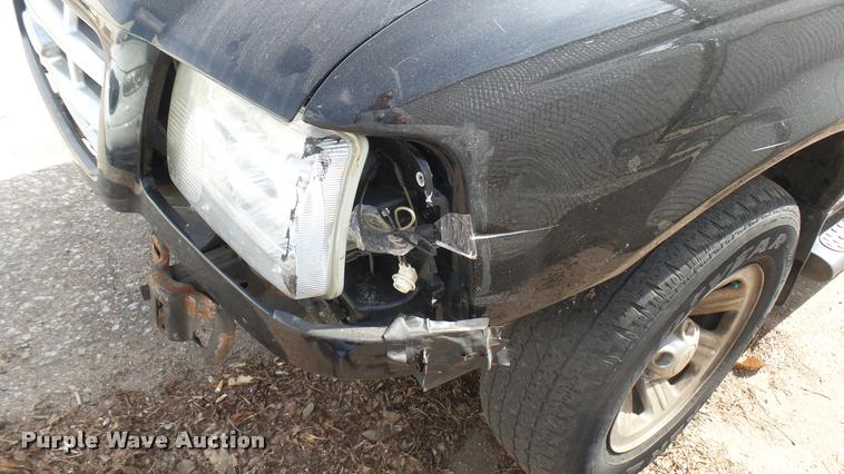 image for item DQ9969 2002 Ford Ranger SuperCab pickup truck