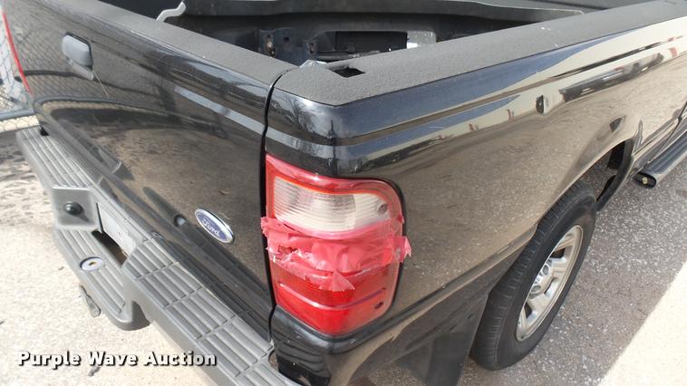 image for item DQ9969 2002 Ford Ranger SuperCab pickup truck