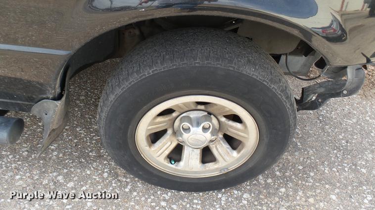 image for item DQ9969 2002 Ford Ranger SuperCab pickup truck