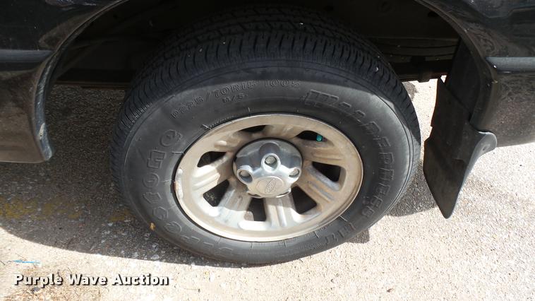 image for item DQ9969 2002 Ford Ranger SuperCab pickup truck
