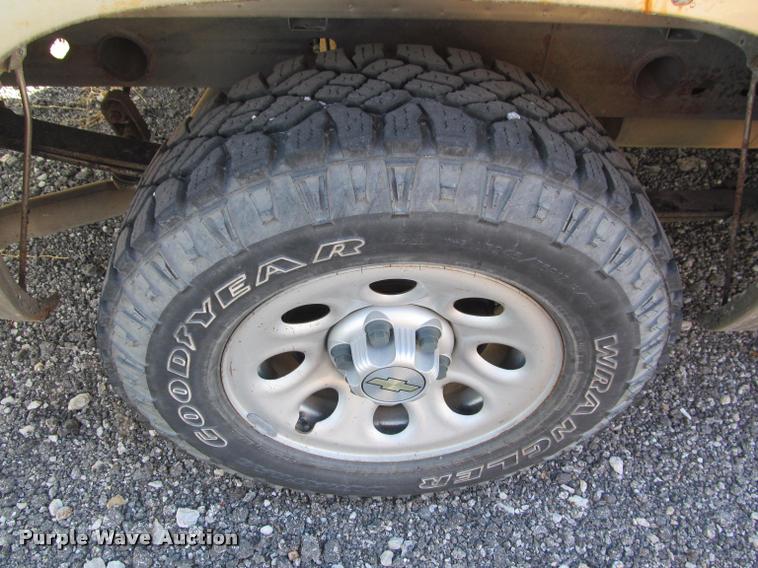 image for item AG9056 2006 Chevrolet Silverado 1500 pickup truck