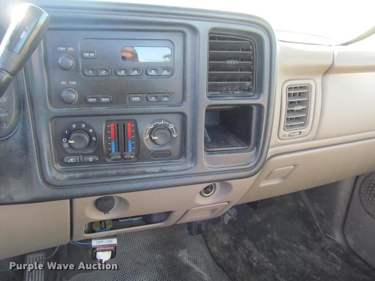 image for item AG9056 2006 Chevrolet Silverado 1500 pickup truck