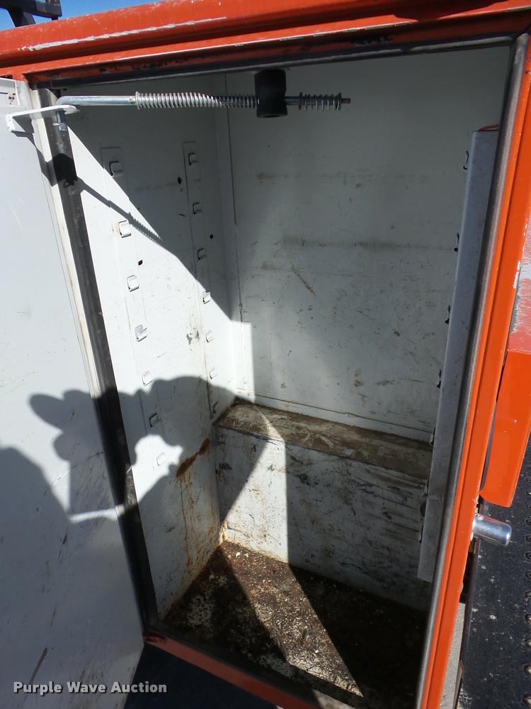 image for item AG9058 2008 Ford F250 Super Duty utility bed pickup truck