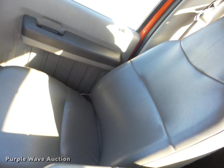 image for item AG9058 2008 Ford F250 Super Duty utility bed pickup truck