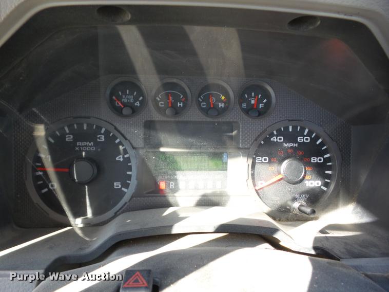 image for item AG9058 2008 Ford F250 Super Duty utility bed pickup truck