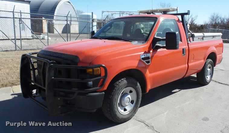 image for item AG9059 2008 Ford F250 Super Duty pickup truck