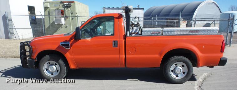 image for item AG9059 2008 Ford F250 Super Duty pickup truck