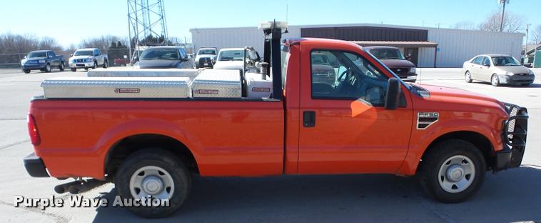 image for item AG9059 2008 Ford F250 Super Duty pickup truck