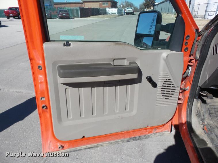 image for item AG9059 2008 Ford F250 Super Duty pickup truck