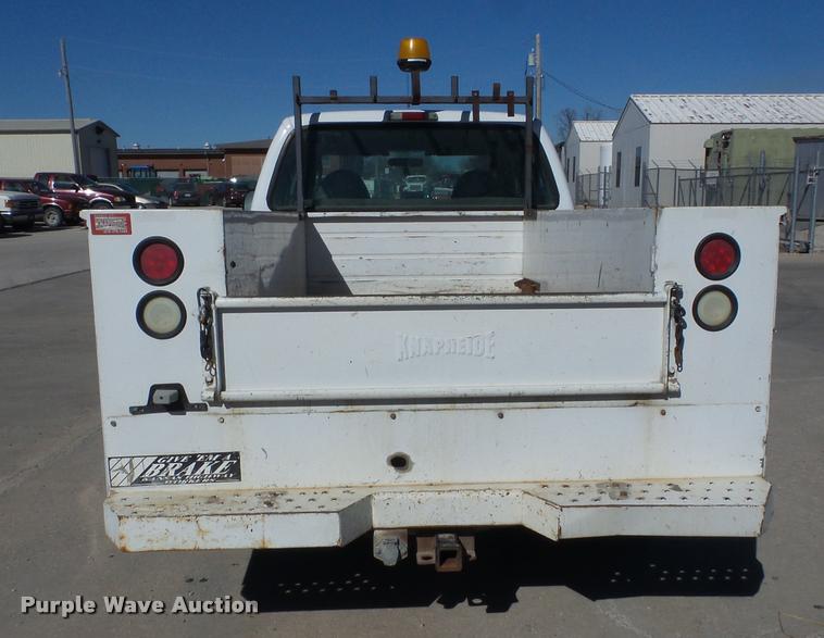 image for item AG9060 2003 Ford F250 Super Duty utility bed pickup truck