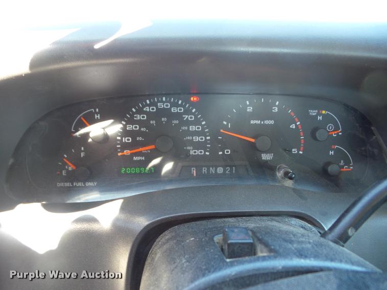 image for item AG9060 2003 Ford F250 Super Duty utility bed pickup truck