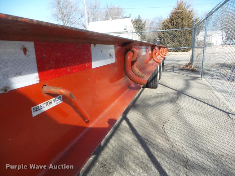 image for item DA7700 2005 Trail-Eze TE401 tilt deck trailer