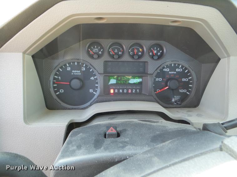 image for item DA7703 2008 Ford F250 Super Duty XL utility truck