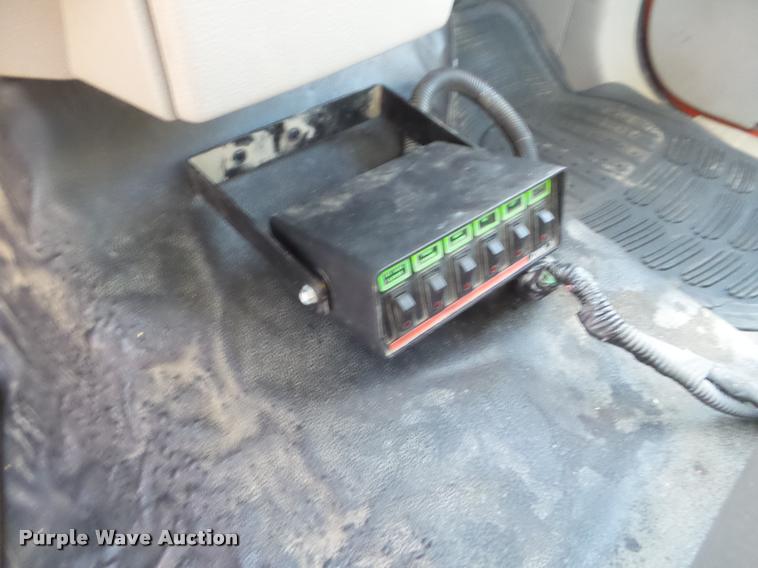 image for item DA7703 2008 Ford F250 Super Duty XL utility truck