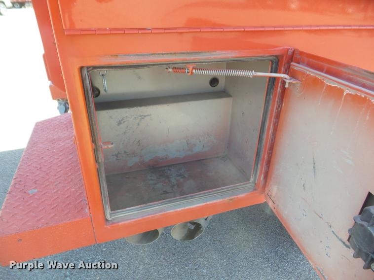 image for item DA7703 2008 Ford F250 Super Duty XL utility truck