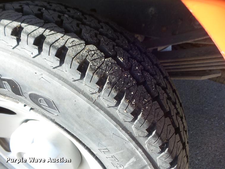 image for item DA7703 2008 Ford F250 Super Duty XL utility truck