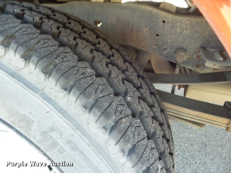 image for item DA7703 2008 Ford F250 Super Duty XL utility truck