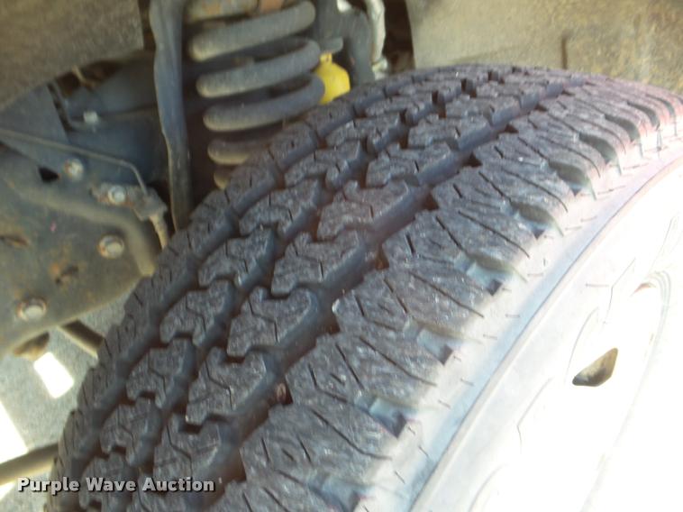 image for item DA7703 2008 Ford F250 Super Duty XL utility truck