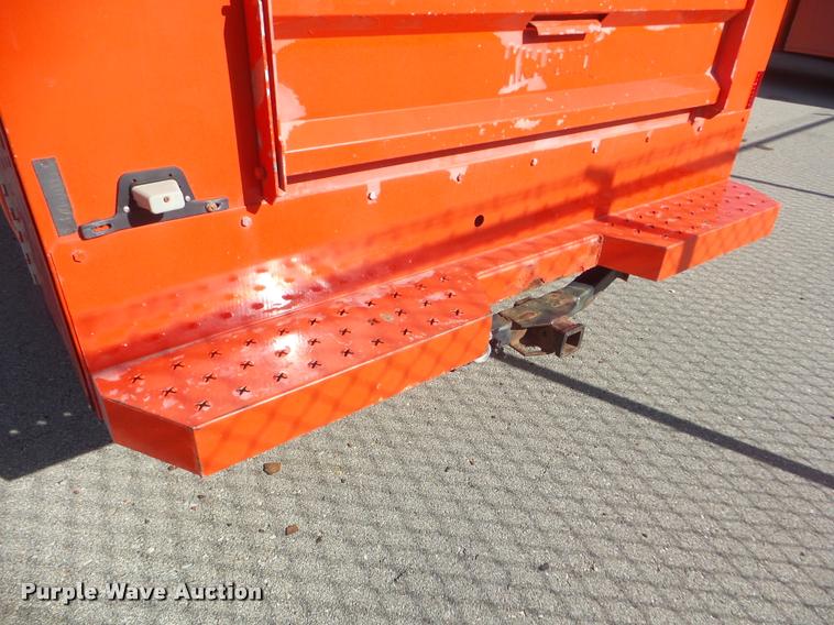 image for item DA7705 2006 Ford F250 Super Duty utility truck