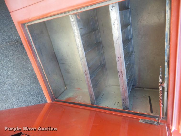 image for item DA7706 2006 Ford F250 Super Duty utility truck